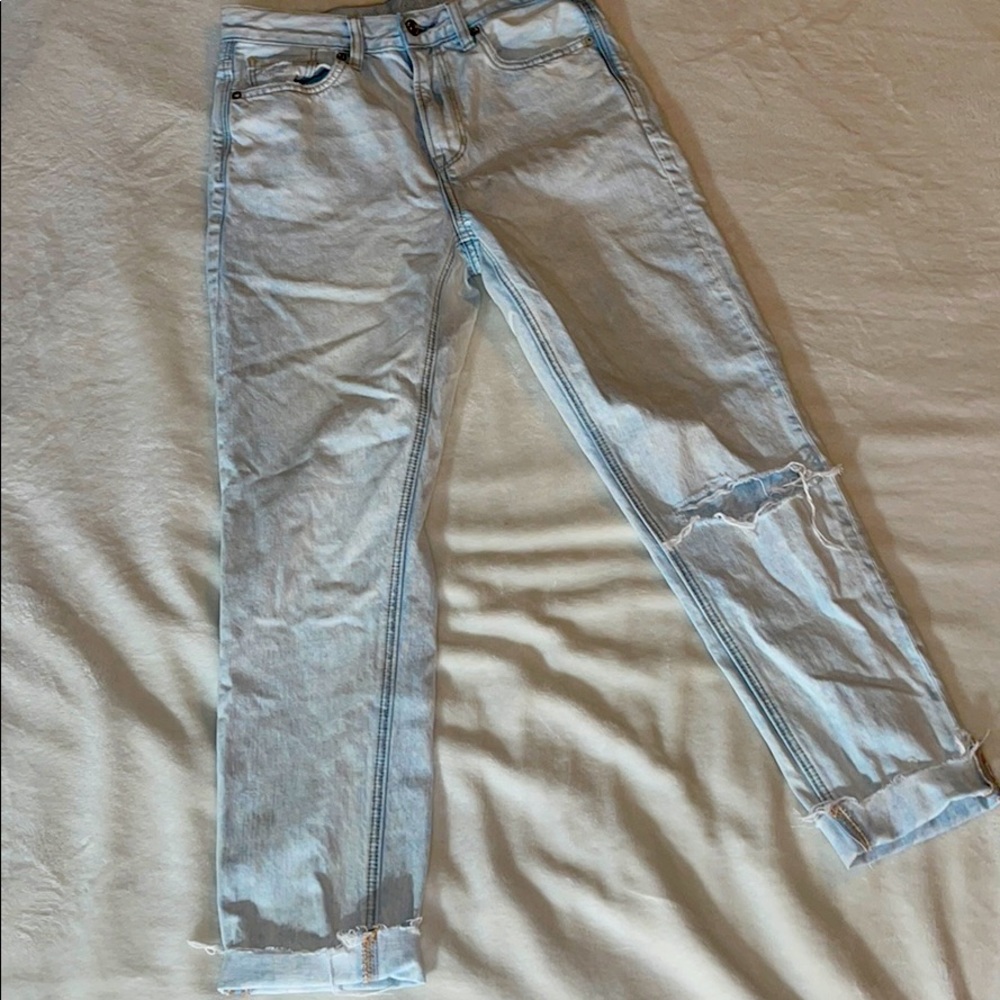 American Eagle Light Wash Mom Jeans